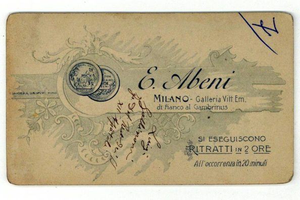 Biglietto da visita di uno studio fotografico - Archivio Storico - Gesuiti, Provincia Euro-Mediterranea