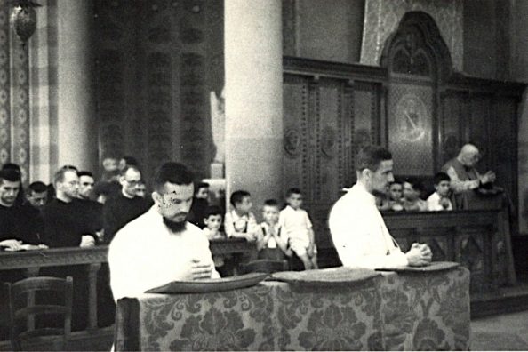 Gesuiti missionari alla messa di saluto prima della partenza. Lonigo - Archivio Storico - Gesuiti, Provincia Euro-Mediterranea
